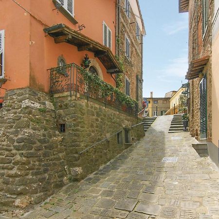 Lovely Home In Montecatini Alto With Kitchen Nievole Buitenkant foto