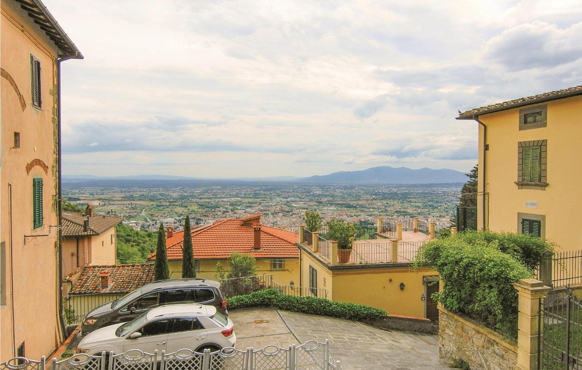 Lovely Home In Montecatini Alto With Kitchen Nievole Buitenkant foto